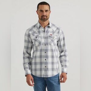 M White & Pearl Blue Wrangler Cow Boy Wash Plaid Long Sleeve Size L |A54